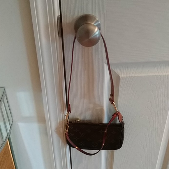 Leather Shoulder Strap - Picture 8 of 8